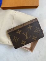 LOUIS VUITTON cardholder - Image 4