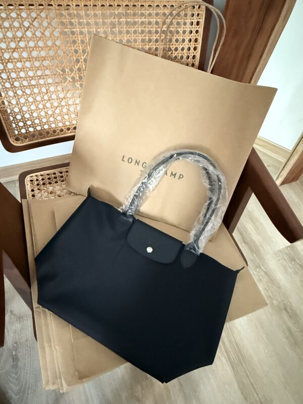 Long champ medium black bag - Image 3
