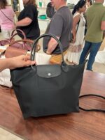 Long champ medium black bag