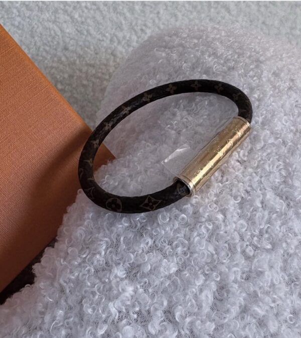 LOUIS VUITTON BRACELET - Image 1
