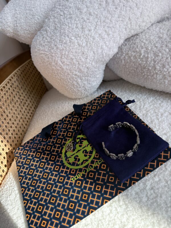 TORY BURCH  bangle (frozen logo cuff) - Image 2