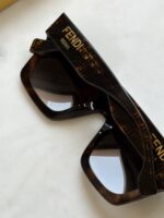 Fendi sunglasses - Image 6