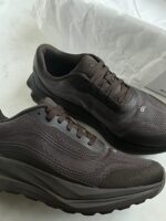 Alo runner shoes - Image 8
