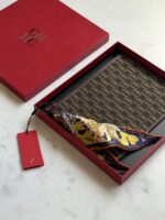 CH pouch